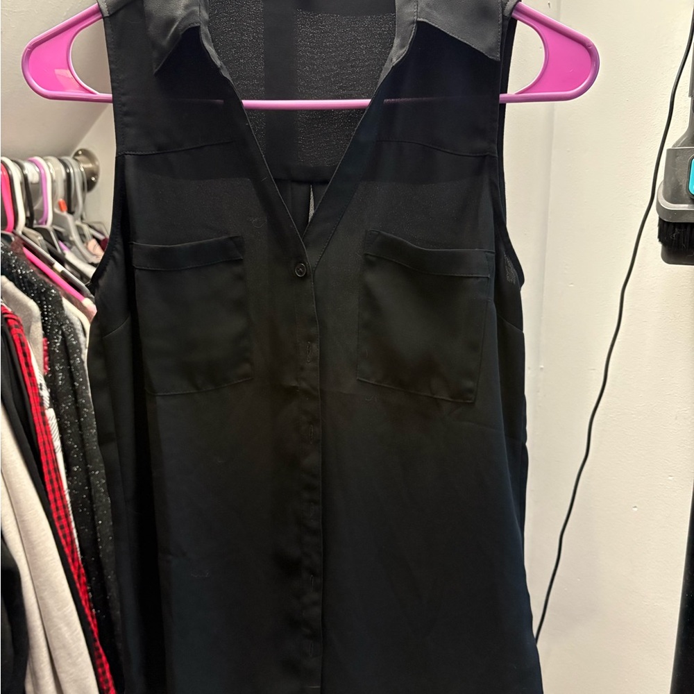 Express Black Sleeveless Button Down Blouse